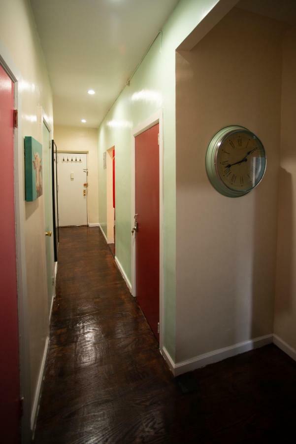 Private Room In A Shared Apartment 15 Minutes To Times Square! New York Eksteriør bilde